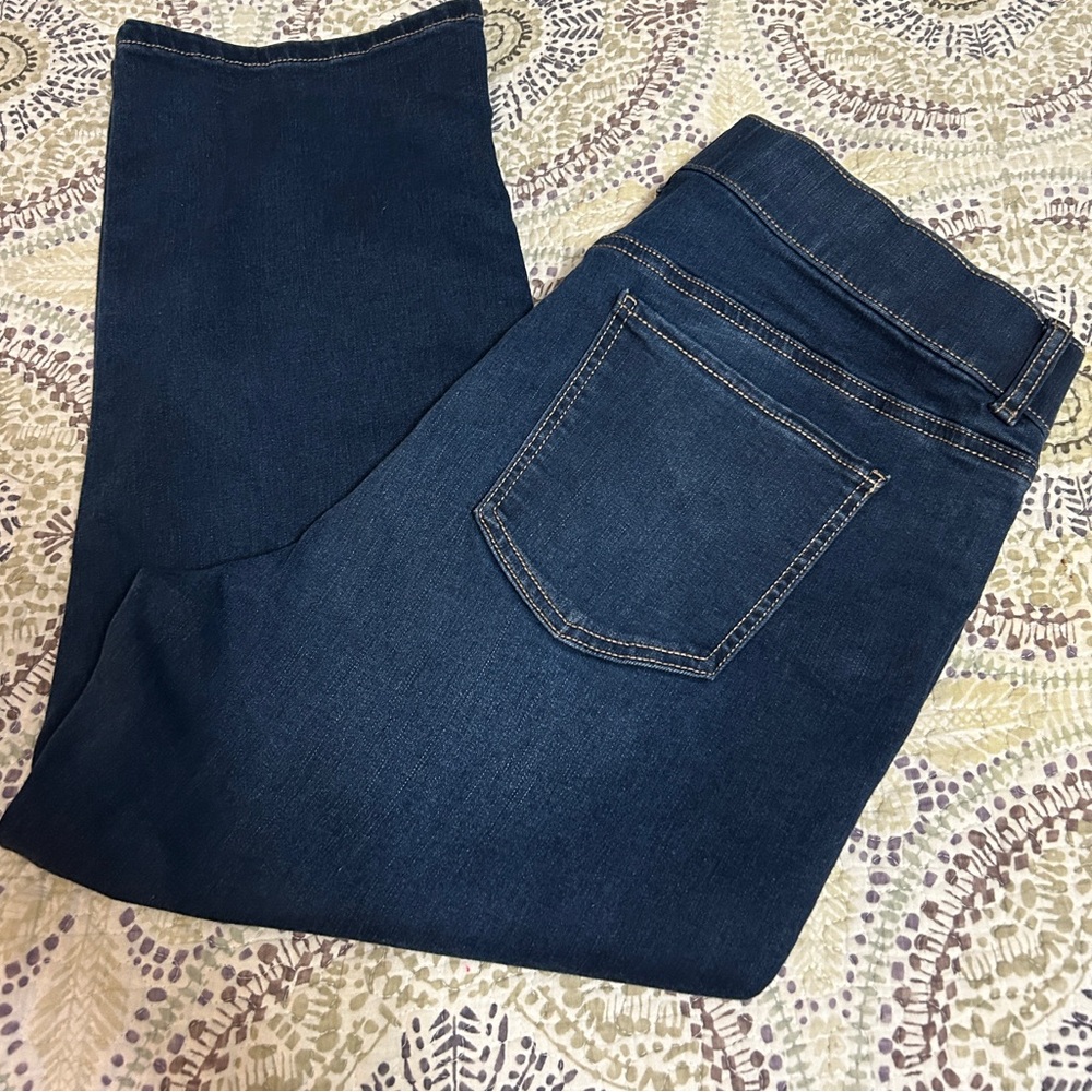 Gloria Vanderbilt Dark Blue Wash “Shape Effects High Rise” Cropped Jeans- EUC